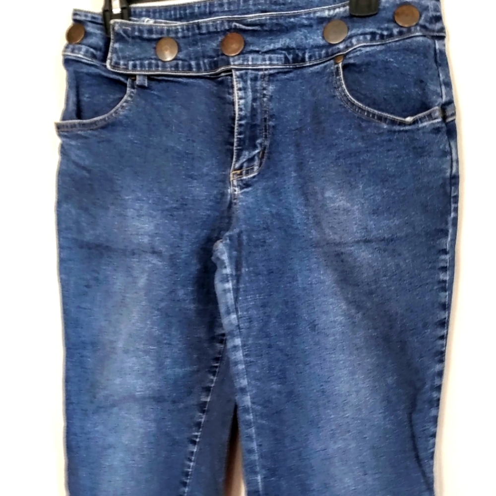 CAPRI JEANS SIZE 9, BY TOO HOT, SPANDEX (STRETCHY) ZIPPER BUTTON AND  VELCRO